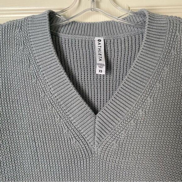 NWT Athleta Teton V-neck Sweater Blue Gray Knit Pullover size XS - Picture 7 of 16